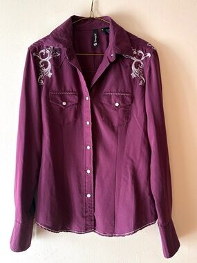 Elegant Plum/Purple Embroidered western Button Down, cowgirl Shirt, Sz M